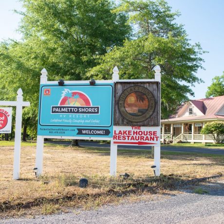 Palmetto Shores Welcome Sign