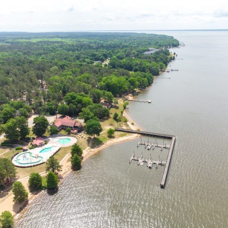 aerial view of Palmetto Shores Resort with mooring in the lake
