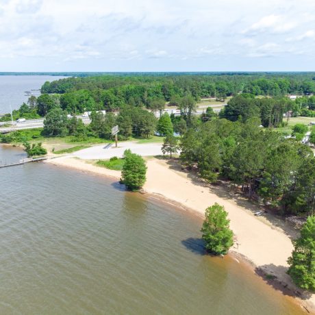 aerial view of Palmetto Shores Resort trees and highway